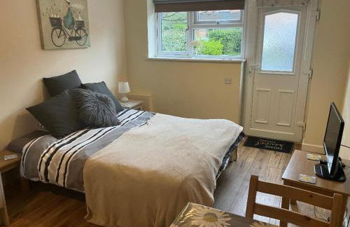 The Garage - Photo 4