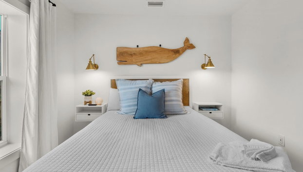 4 Minutes to the Beach! Cute & Coastal With Room for 9 - Foto 3, Habitación