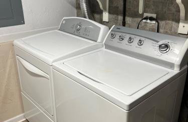 Luxe 3BR, 2BA + Hot Tub - Foto 19