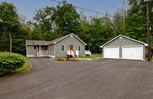 Cabin by the Creek with private creek access - Foto 24