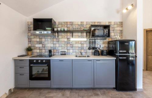 Island Getaway - Heritage House - Photo 35