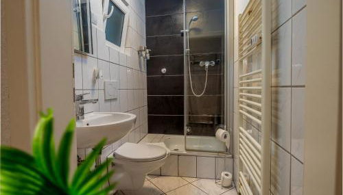 Tiny House in Duisburg by JUNIK Apartments - Photo 4, towels, Shower