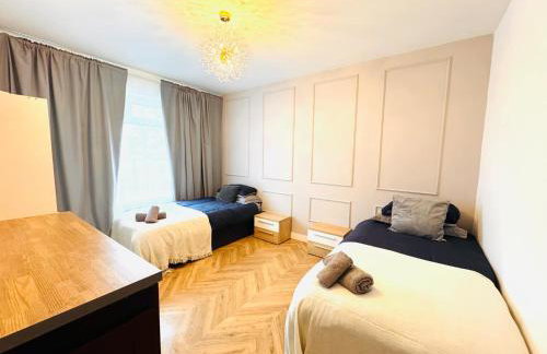 Spotless 2BR Flat with Parking, Garden, Wifi, Netflix, Sleeps 6 - Foto 12