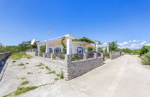 House Mladen - Photo 1