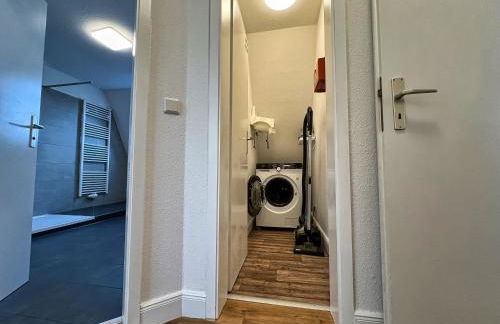 Helle großzügige Dachgeschoss Wohnung I Parkplatz I Schloss Blick #Cosiness Company - Foto 23