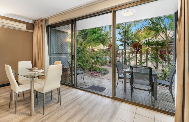 Smugglers on the Beach - Foto 74