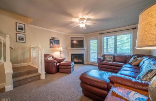 Riverfront home within walking distance of Helen - Foto 9