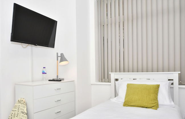 Townhouse @ Lord Street Crewe - Photo 11