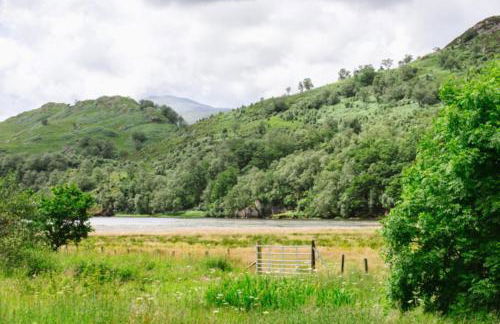 Lapwing Lodge with loch and mountain view - Foto 26