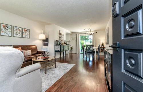 Short Walk to DT/ AC/Gas Fire Pit/BBQ/Coffee Bar - Foto 14