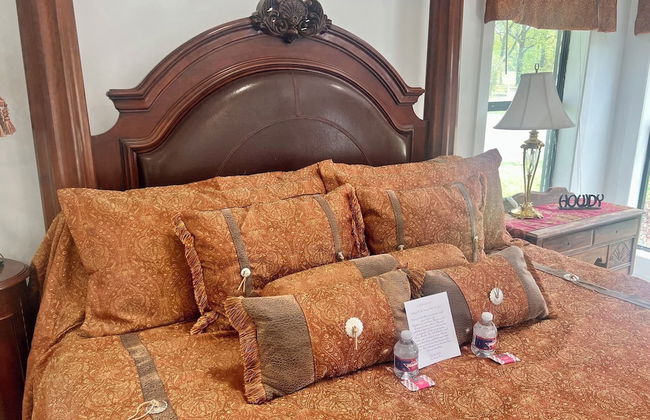 Cora's Cabins - Photo 55