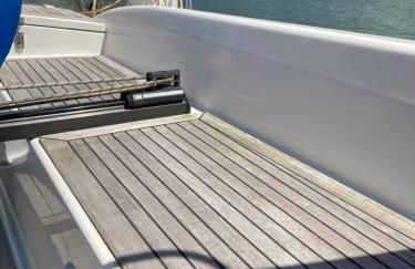 Entire Boat at St Katherine Docks 2 Available select using room options - Photo 47
