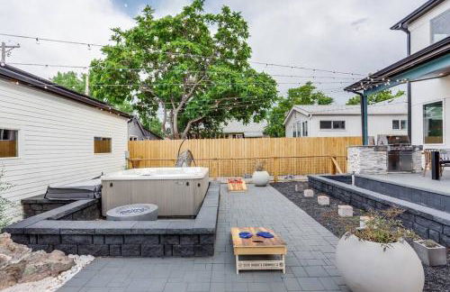 Zen Haus* Lavish Getaway w/ Gym, Sauna, Hot Tub - Foto 54