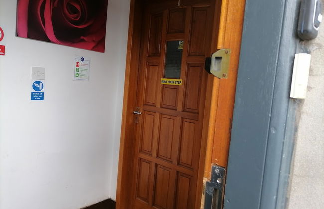 Impeccable 2-bed Flat in Wick - Photo 1