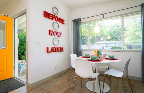 #StayinMyDistrict Modern Mid-Century Retreat - Foto 26