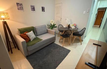 Copacabana Apartment 1 min from Beach - WiFi and AC - Foto 1