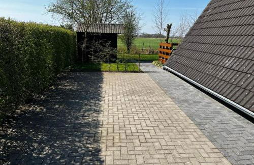 Nurdachhaus mit Blick ins Grüne- ruhige Lage nahe Yachthafen Fedderwardersiel - Foto 26