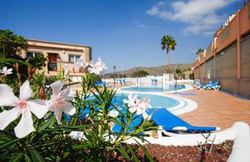 Sunshine Apartment with Sea Viev - Foto 30