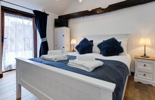 Peaceful Getaway - Free Parking, Short Drive to Stamford - Foto 11