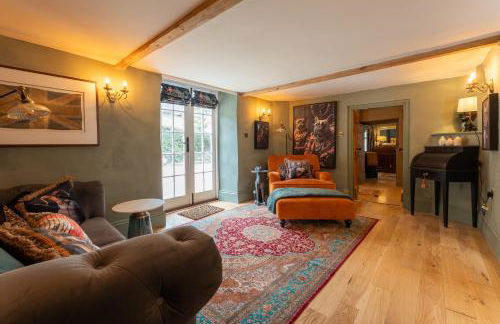 St James Cottage - Luxurious Dorset Escape in Idyllic Milton Abbas - Photo 34