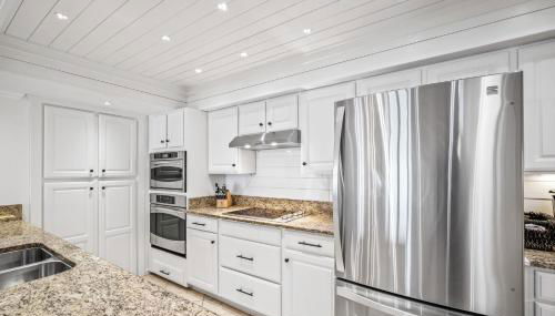 Luxury direct oceanfront corner penthouse with heated pool and garage parking - Foto 5