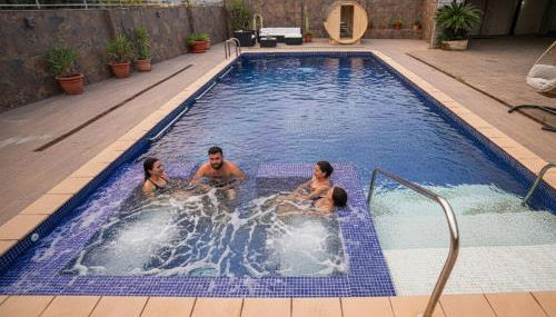 Villa Naranjos - Sauna - Jacuzzi - Gym - BBQ - Foto 2