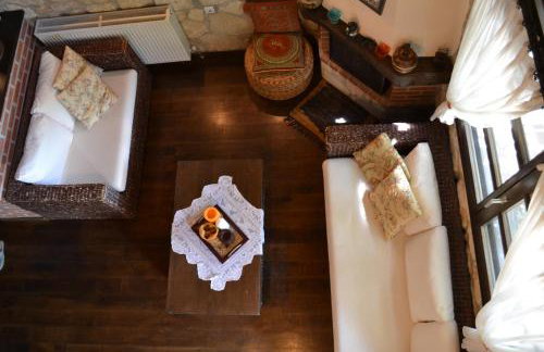 Artemis Stone House - Photo 10