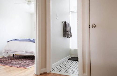 Transit-Friendly Home Old Town Parking - Foto 9