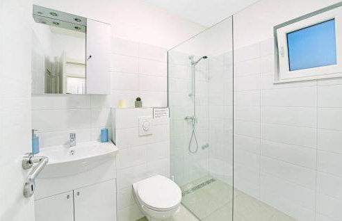 Six-Bedroom Holiday Home In Rogoznica - Foto 41