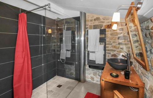 Awesome Home In Grospierres With Sauna - Foto 25