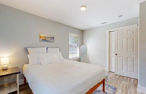 Downtown Duplex with Fire Pit 1 Mi to Waterfront - Foto 18