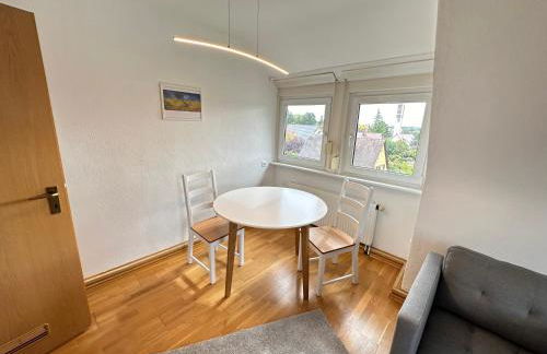 8 Einzelbetten Böblingen I 6 Schlafzimmer I 2 sep Ebenen I 2 Bäder, 2 sep WC I Messe, A81 I Monteure, Teams - Foto 23