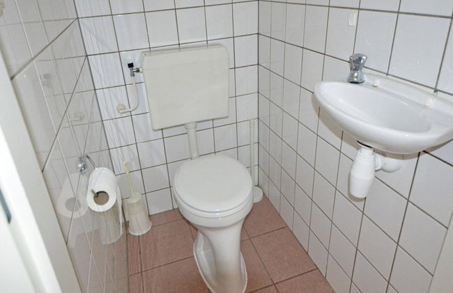 Cosy Bungalow Near the Beach - Photo 31