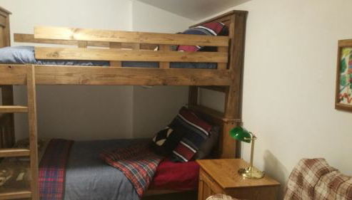 Cozy Lakeside Cottage - Photo 4, wardrobe