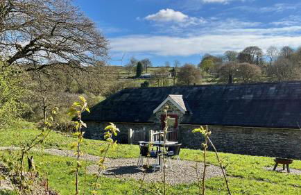 Cambrian Cottages - Charming Countryside Barn - Photo 141