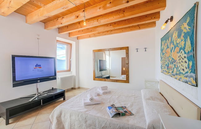 Faby House On Hilly Area And Lake View - Foto 5