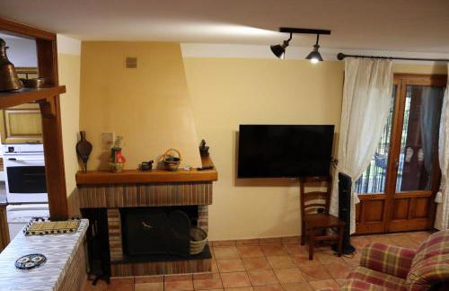 Lanau Casa Barbacoa Bike's Jardín Naturaleza - Foto 20