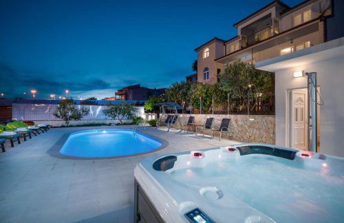 Apartments Katarina with swimming pool - Photo 16