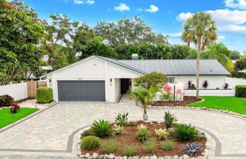 Sleeps 11 Pool Close to Anna Maria Beaches - Foto 6