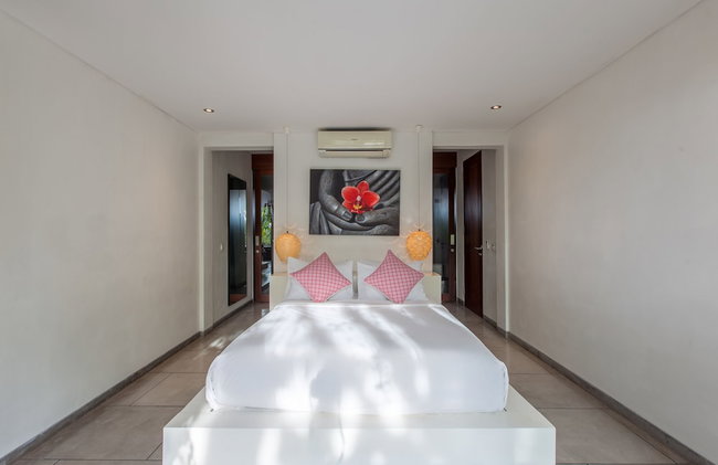 AB Villa & Apartments - Photo 4