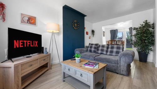 Practical Stays for Serious Workdays - Foto 3