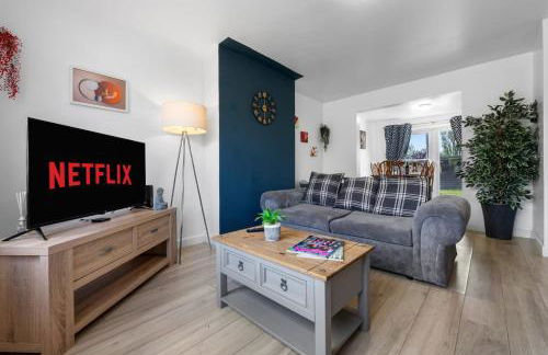 Practical Stays for Serious Workdays - Foto 3