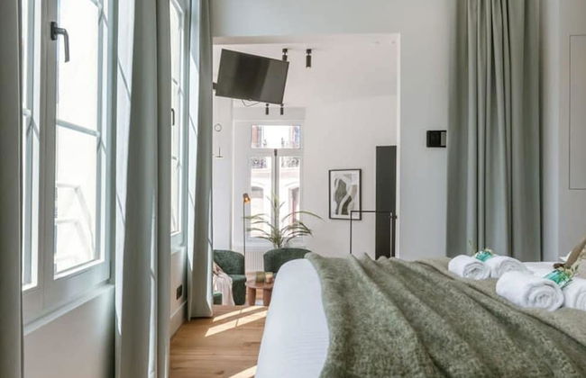 Stylish Apartment in the Heart of Antwerp - Photo 3