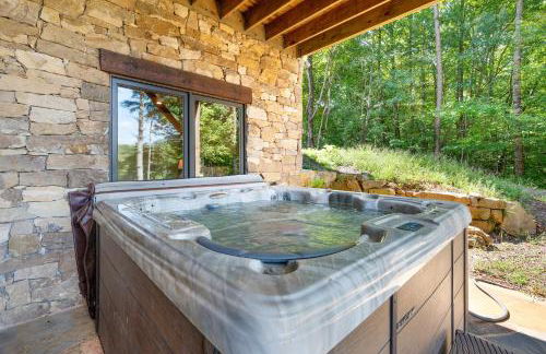 Copperline Lodge - Luxury Creekside Retreat - Creekside Views, Hot Tub, Game Room, Outdoor Fireplaces, Chef Kitchen, Fire Pit - - Foto 72