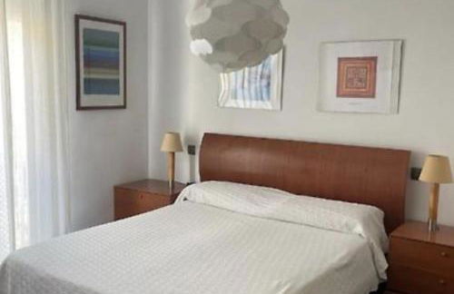 Casa adosada con piscina a 5 minutos de la playa . - Foto 10