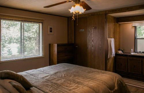 3BR waterfront lake house with dock, gazebo, boats - Foto 7