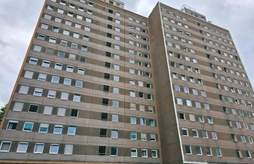 Familienfreundliche geräumige Design-Wohnung mit Balkon im Zentrum - APOLONIAliving - Foto 64