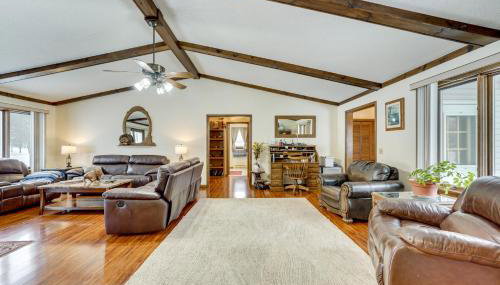 Home with Large Yard 8 Mi to Holiday Valley Resort - Foto 4