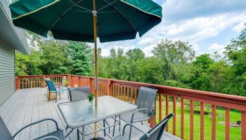 Blacksburg Hideaway with Hot Tub about 5 Mi to Campus! - Foto 2