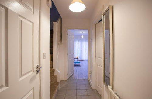 Cosy 2-bed home - For Company contractor and Leisure stays - NEC, Airport, HS2, Contractors, Resort World - Foto 34